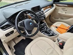 Gold Gebraucht 2015 BMW 218 Active Tourer Luxury Line Van / Kleinbus | 16.600 € (Fairer Preis)