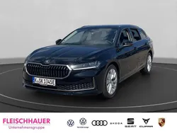 Schwarz Gebraucht 2025 Skoda Superb Selection Kombi | 46.990 €