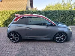 Grau Gebraucht 2025 Opel Adam S Kleinwagen | 15.900 €