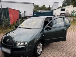 Grün Gebraucht 2005 Skoda Fabia Kleinwagen | 1.600 € (Guter Preis)