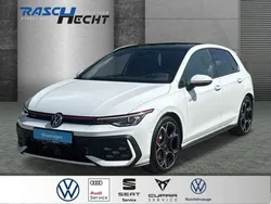 Pure white uni Gebraucht 2024 VW Golf VIII GTI Limousine | 40.930 € (Guter Preis)