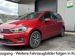 Rot Gebraucht 2016 VW Golf Sportsvan Allstar Van / Kleinbus | 12.790 € (Fairer Preis)