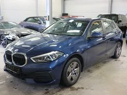 Blau Gebraucht 2021 BMW 118 Advantage Kleinwagen | 18.450 € (Guter Preis)