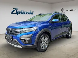 Blau Gebraucht 2022 Dacia Sandero Comfort Kleinwagen | 15.450 € (Fairer Preis)