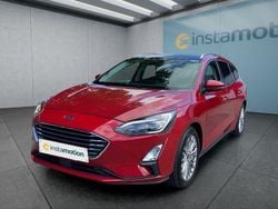 Grau Gebraucht 2021 Ford Focus Kombi | 16.799 € (Fairer Preis)