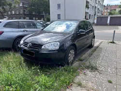 Schwarz Gebraucht 2004 VW Golf V Kleinwagen | 1.350 € (Guter Preis)
