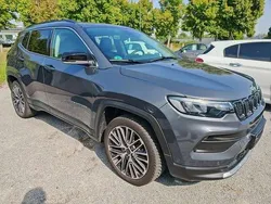 Grau metallic Gebraucht 2021 Jeep Compass Limited SUV | 25.120 € (Fairer Preis)