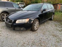 Schwarz Gebraucht 2010 Volvo V70 Momentum Kombi | 1.800 €