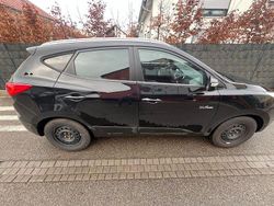 Schwarz Gebraucht 2015 Hyundai ix35 SUV | 8.999 € (Fairer Preis)