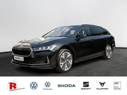 Onyxschwarz metallic Gebraucht 2024 Skoda Superb Selection Kombi | 36.990 € (Fairer Preis)