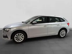 Brilliantsilber metallic Gebraucht 2024 Skoda Scala Tour Kleinwagen | 20.490 € (Fairer Preis)