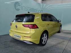 Gelb Gebraucht 2020 VW Golf VIII Style Limousine | 24.700 € (Fairer Preis)