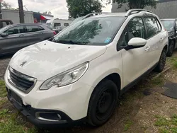 Weiß Gebraucht 2014 Peugeot 2008 Active SUV | 3.700 € (Fairer Preis)