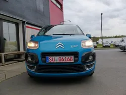 Blau Gebraucht 2010 Citroën C3 Picasso Tendance Van / Kleinbus | 1.200 € (Fairer Preis)