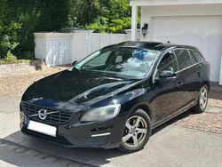 Grau Gebraucht 2015 Volvo V60 Momentum Kombi | 7.200 € (Guter Preis)