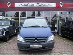 Blau Gebraucht 2011 Mercedes Vito Van / Kleinbus | 13.999 €