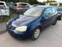 Blau Gebraucht 2005 VW Golf V Limousine | 600 € (Superpreis)