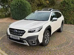 Crystal white pearl Neu 2024 Subaru Outback Platinum SUV | 44.900 € (Fairer Preis)