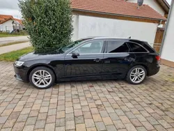 Schwarz Gebraucht 2017 Audi A4 Kombi | 14.850 € (Superpreis)