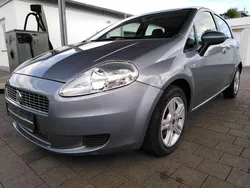 Chemical grau Gebraucht 2009 Fiat Grande Punto Dynamic Kleinwagen | 2.500 € (Fairer Preis)