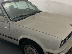 Weiß Gebraucht 1990 BMW 325 Cabrio | 11.850 €