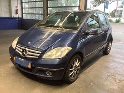 Blau Gebraucht 2010 Mercedes A160 Avantgarde Limousine | 5.900 € (Fairer Preis)