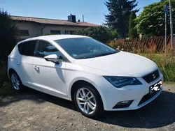 Weiß Gebraucht 2014 Seat Leon Style Limousine | 11.250 € (Fairer Preis)