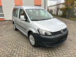 Silber Gebraucht 2012 VW Caddy Trendline Van / Kleinbus | 5.300 € (Etwas zu teuer)