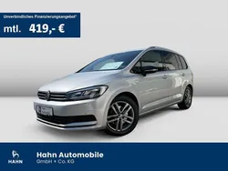 Silber Gebraucht 2022 VW Touran Active Van / Kleinbus | 25.695 € (Fairer Preis)