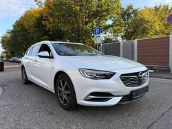 Weiß Gebraucht 2018 Opel Insignia Innovation Kombi | 8.950 € (Etwas zu teuer)
