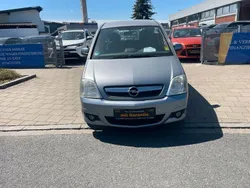 Silber Gebraucht 2007 Opel Meriva Catch Me Van / Kleinbus | 3.599 € (Teuer)