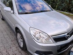 Silber Gebraucht 2006 Opel Vectra Kombi | 900 € (Fairer Preis)