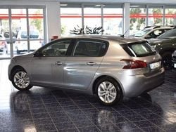 Grau Gebraucht 2021 Peugeot 308 Active Limousine | 11.880 € (Fairer Preis)