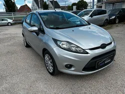 Silber Gebraucht 2010 Ford Fiesta Titanium Kleinwagen | 3.880 € (Guter Preis)
