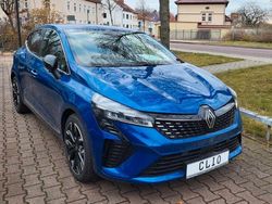 Blau Neu 2025 Renault Clio V Techno Limousine | 18.985 € (Fairer Preis)