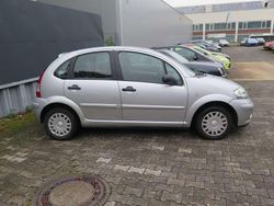 Silber Gebraucht 2007 Citroën C3 Comfort Kleinwagen | 3.600 € (Etwas zu teuer)