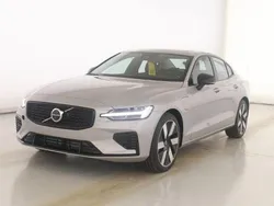 Silber Gebraucht 2024 Volvo S60 Ultimate Limousine | 37.900 € (Superpreis)