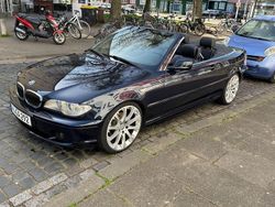 Blau Gebraucht 2005 BMW 320 Cabriolet M Sport Cabrio | 8.500 € (Superpreis)