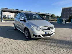 Grau Gebraucht 2008 Mercedes B200 Edition Van / Kleinbus | 6.000 € (Fairer Preis)