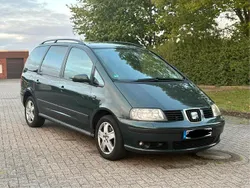 Grün Gebraucht 2005 Seat Alhambra Van / Kleinbus | 3.650 € (Fairer Preis)