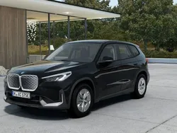 Schwarz uni Neu 2024 BMW iX1 SUV | 42.743 €