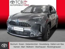 Grau Gebraucht 2023 Toyota Yaris Cross SUV | 25.554 € (Guter Preis)