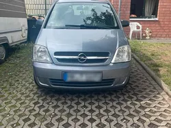 Silber Gebraucht 2005 Opel Meriva Van / Kleinbus | 1.050 € (Guter Preis)