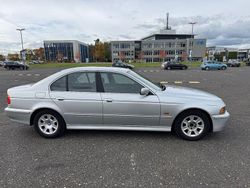 Silber Gebraucht 2002 BMW 520 Limousine | 1.500 €