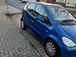 Blau Gebraucht 1999 Mercedes A160 Kleinwagen | 1.500 € (Fairer Preis)