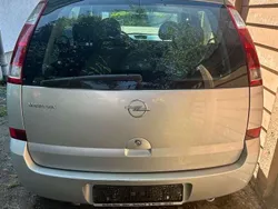 Silber Gebraucht 2005 Opel Meriva Enjoy Van / Kleinbus | 890 € (Guter Preis)