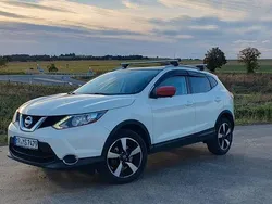 Weiß Gebraucht 2014 Nissan Qashqai 360º SUV | 10.450 € (Fairer Preis)