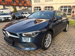 Blau Gebraucht 2021 Mercedes CLA250e Shooting Brake Kombi | 17.750 € (Guter Preis)