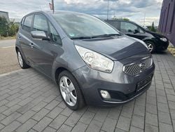 Grau Gebraucht 2011 Kia Venga Kleinwagen | 4.490 € (Fairer Preis)