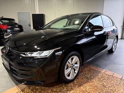 Schwarz Gebraucht 2025 VW Golf Life Limousine | 25.890 € (Guter Preis)